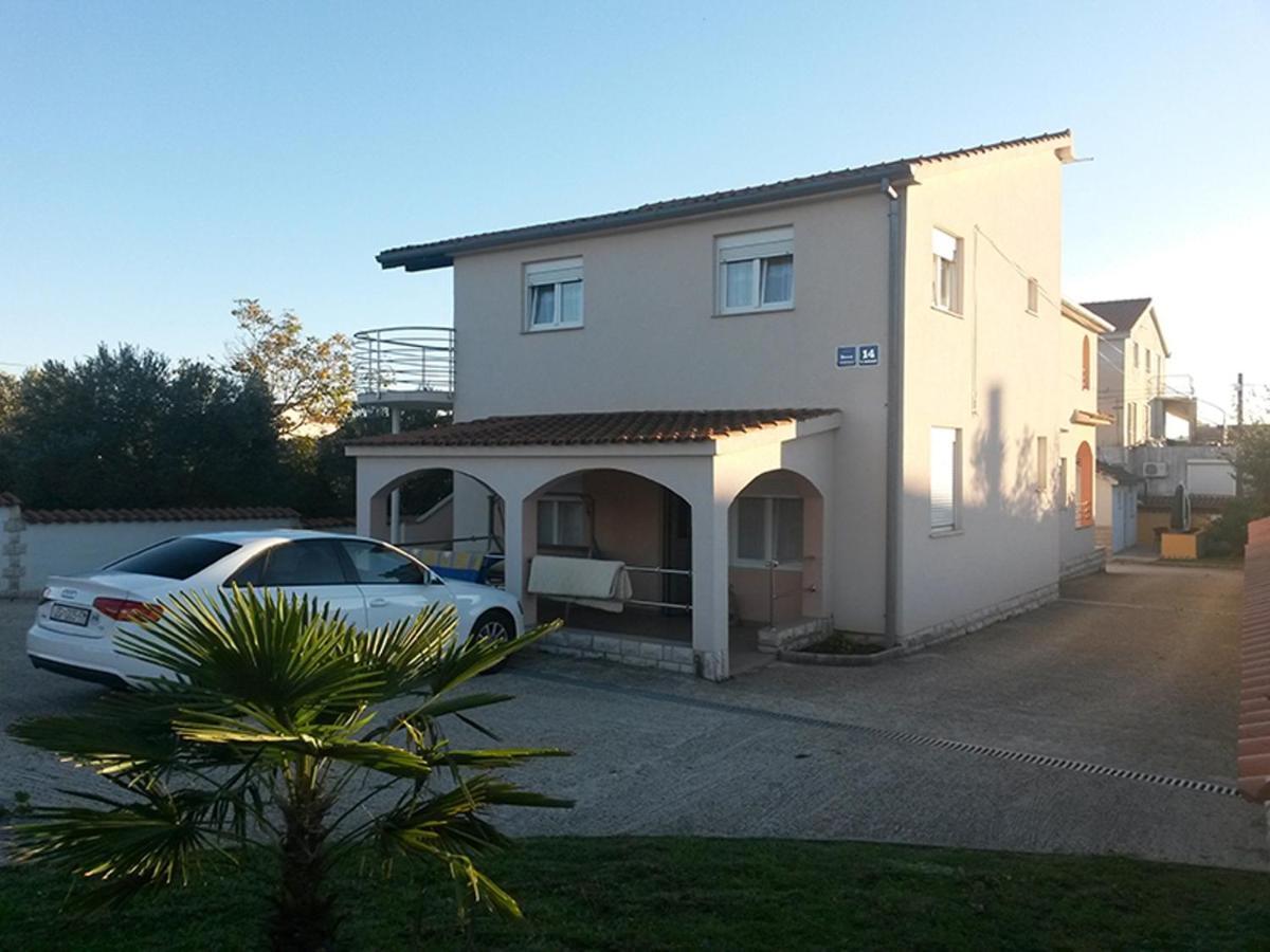 Apartman Turanj Exterior foto
