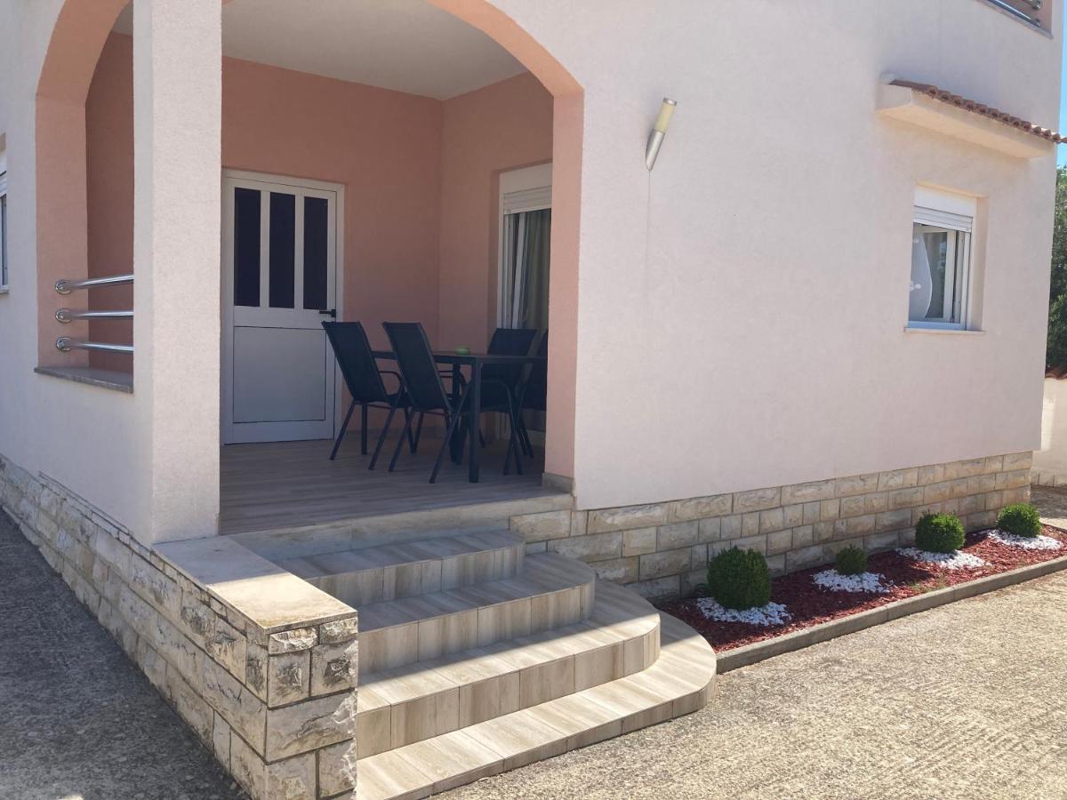 Apartman Turanj Exterior foto