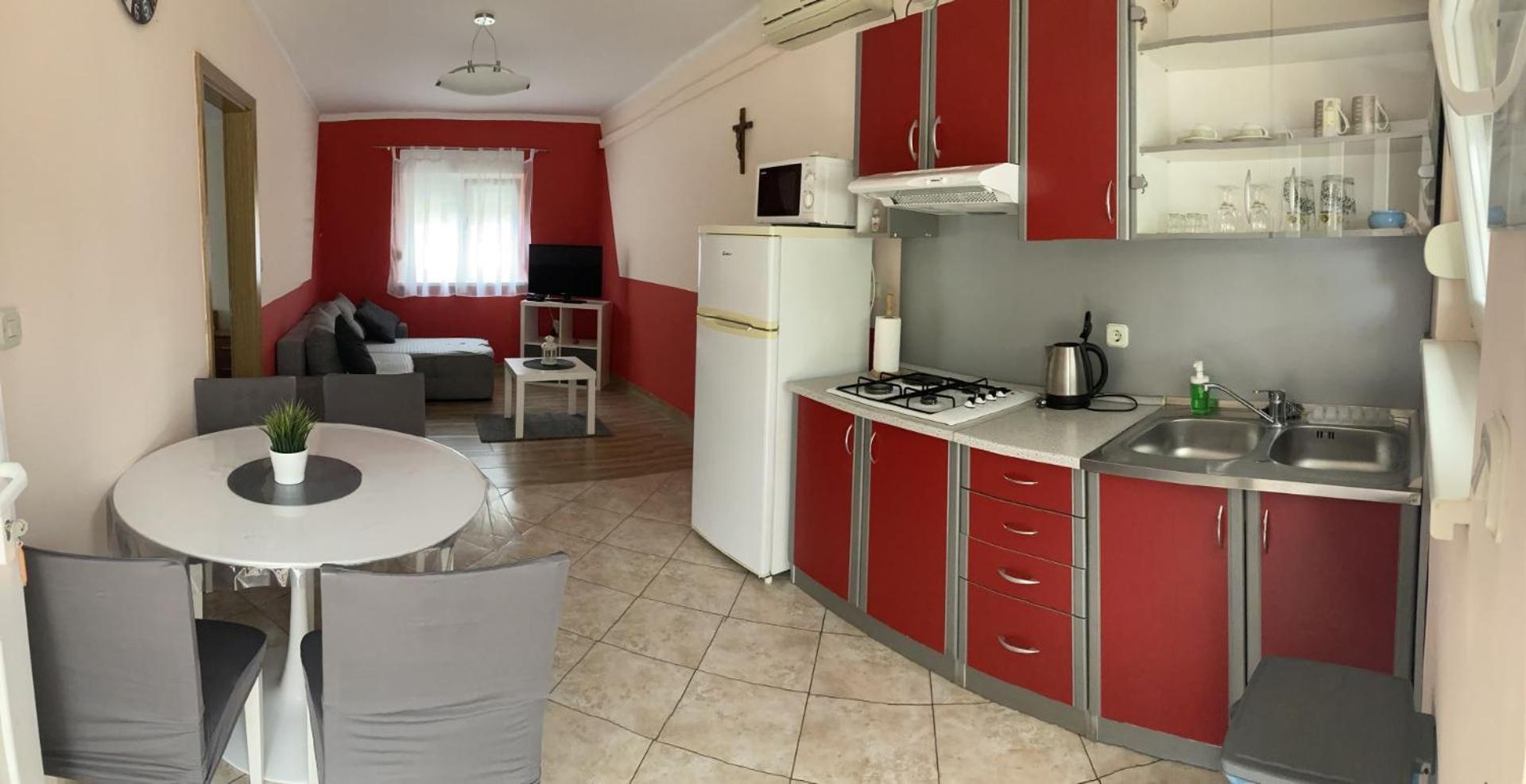 Apartman Turanj Exterior foto